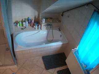 Julmodels Bathroom 2nd Floor-1